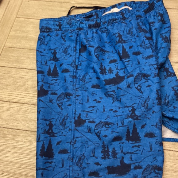 Men's Blue Design Swim Trunks Size L - Picture 4 of 5